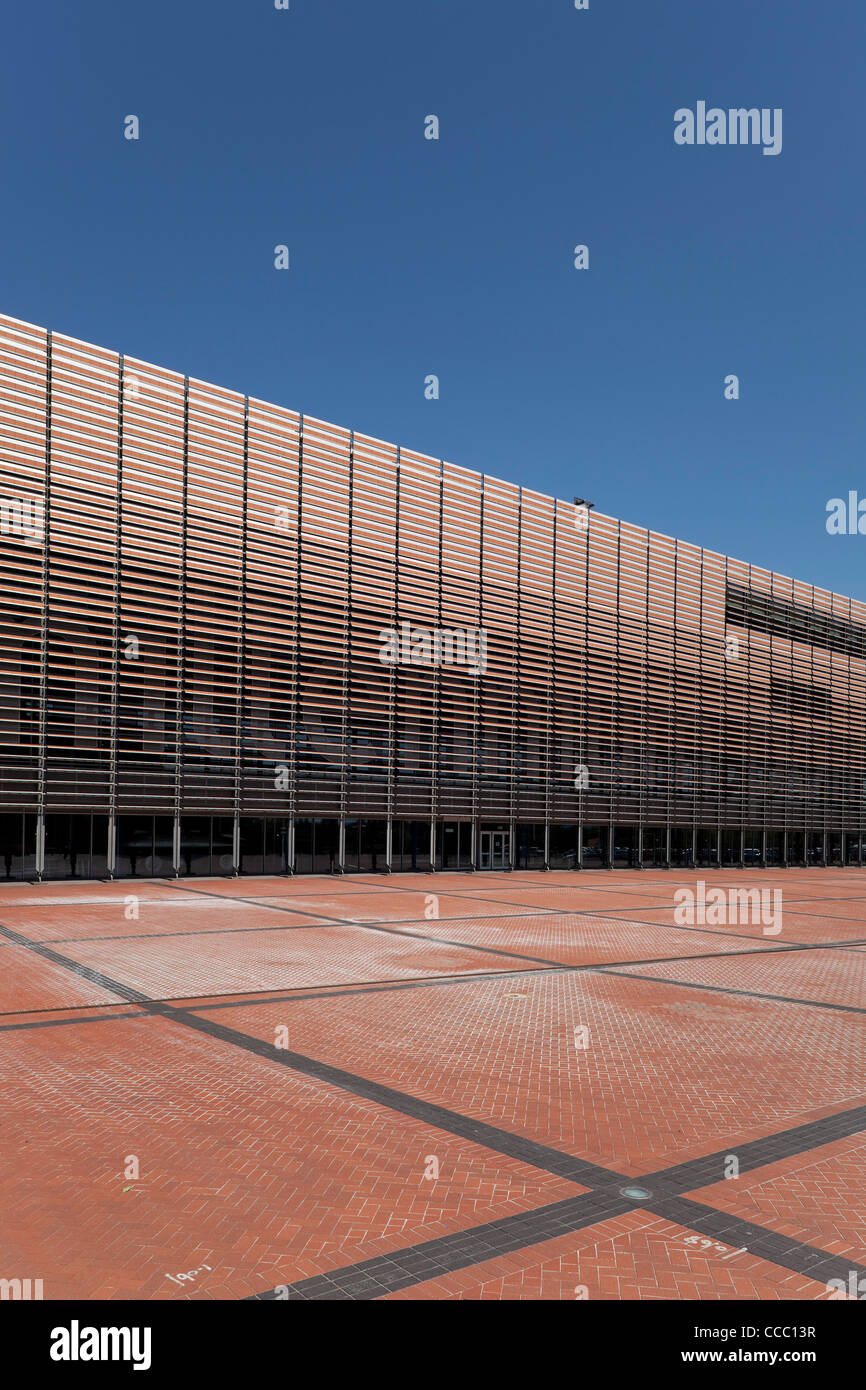 millennium point  nicholas grimshaw & partners  birmingham  2001  curzon street facade Stock Photo