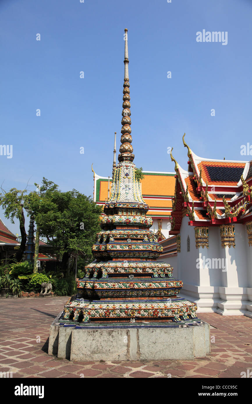 Wat Pho (Wat Po) (Wat Phra Chetuphon), the oldest Buddhist temple in the city, Rattanakosin (Ratanakosin), Bangkok, Thailand Stock Photo