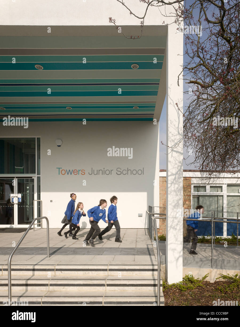 Towers Junior School Is A Two-Form-Entry Primary School For 240 Pupils. The Approach Focused On Adaptable, Flexible Development Stock Photo