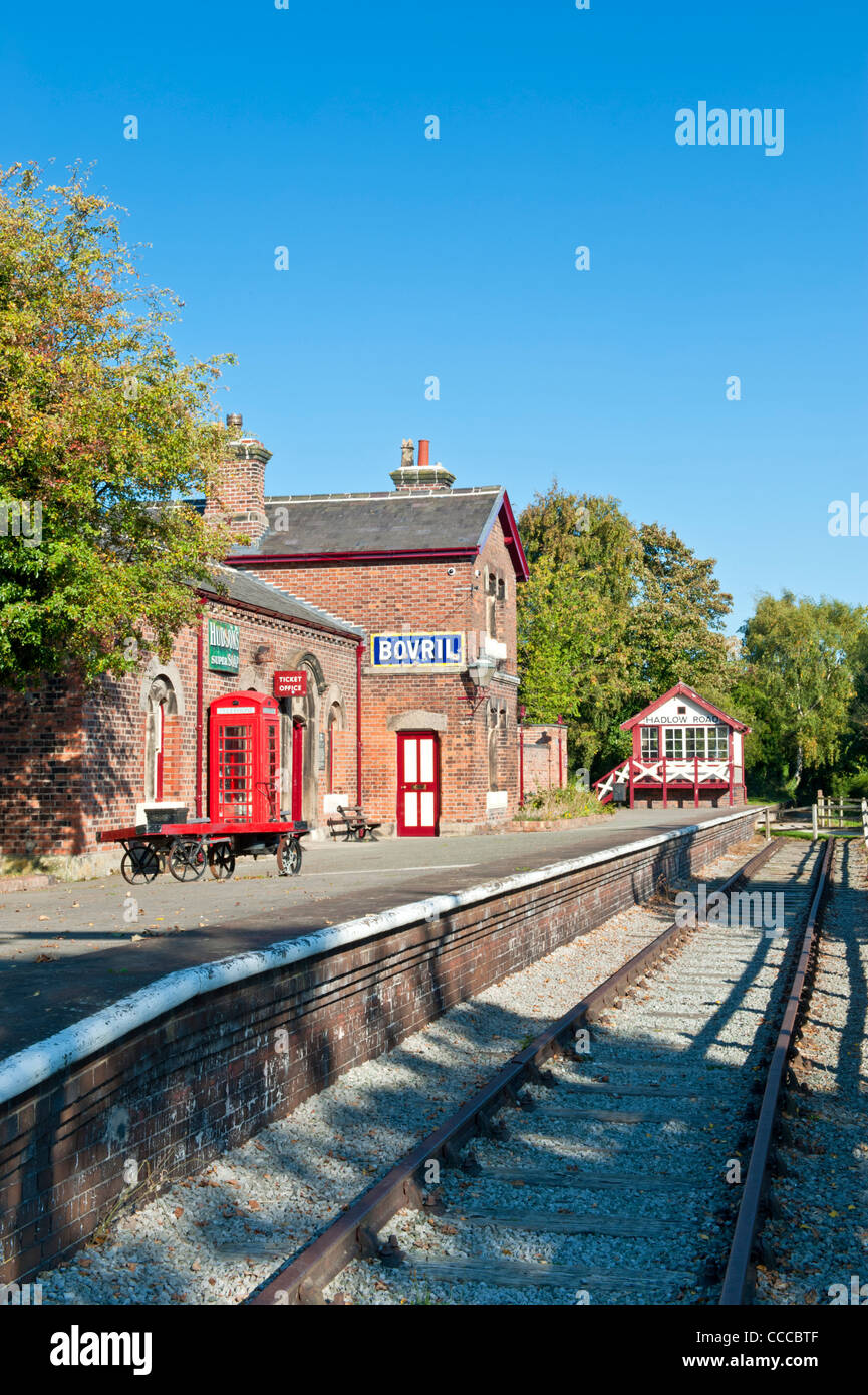 Hadlow Road Station, Willaston, The Wirral, Merseyside, England, UK