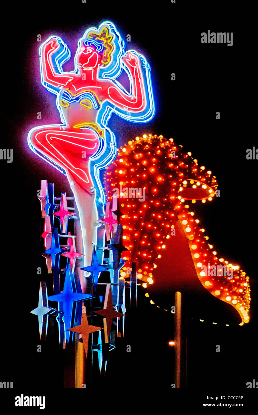 Las vegas showgirl hires stock photography and images Alamy