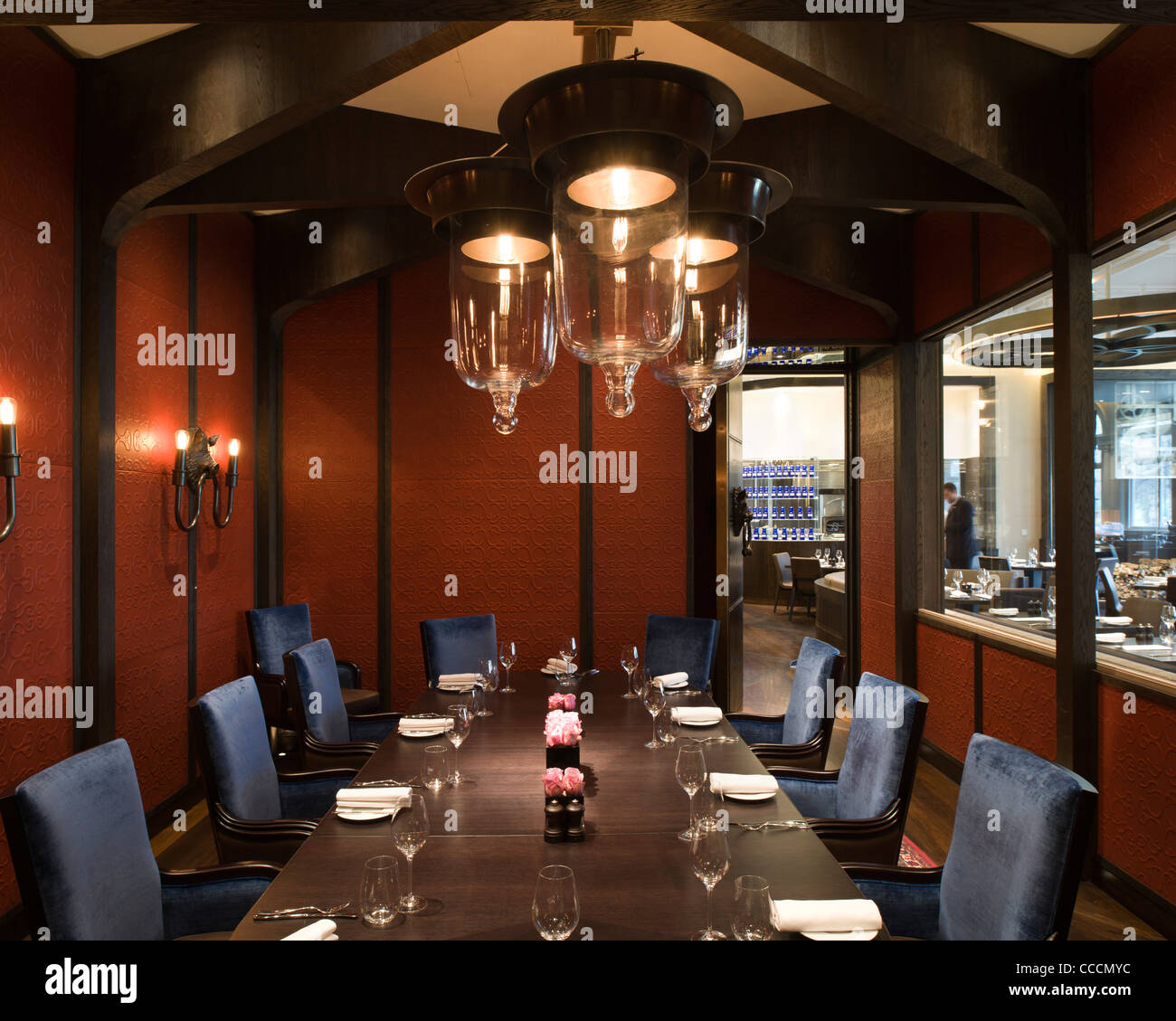 Dinner by heston blumenthal hires stock photography and images Alamy