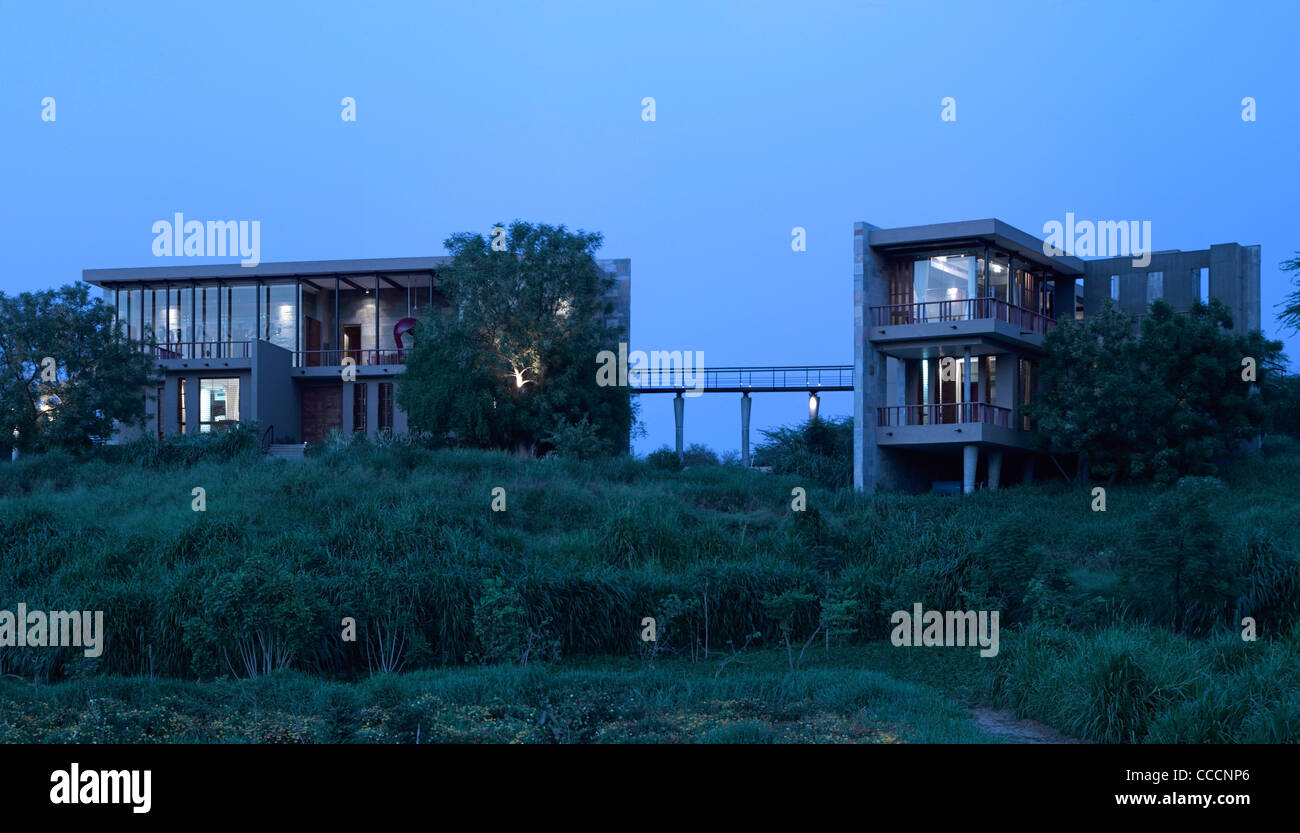 The Bridge House, Baroda, India, 2011, Anekit Bagwat, Landscape India