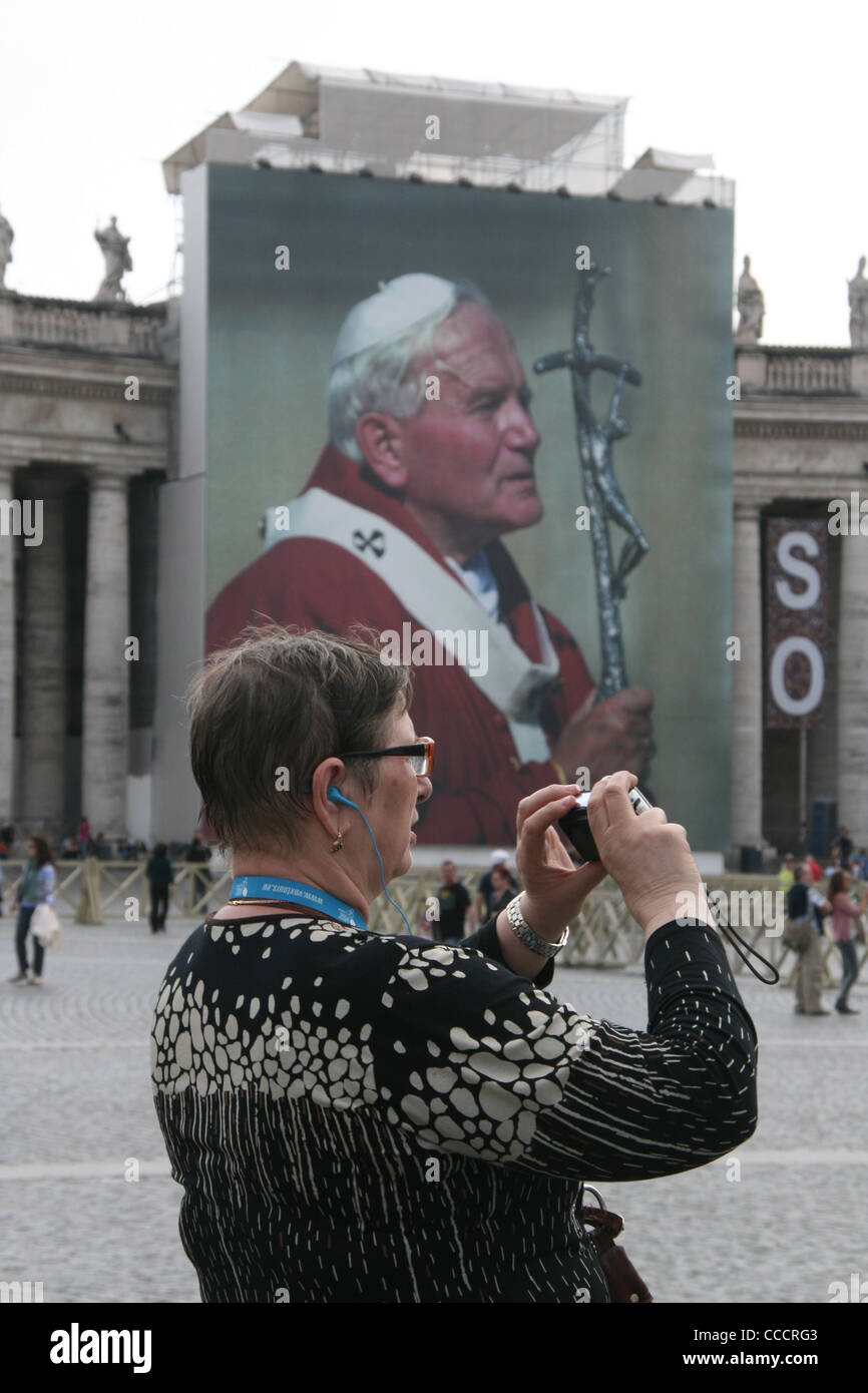 people in saint peter's square before the beatification of pope john ...