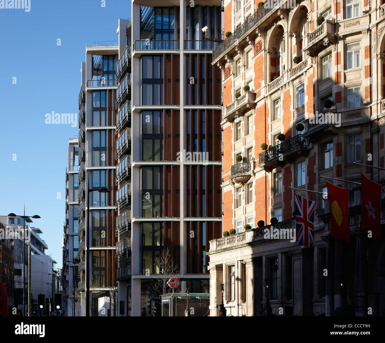 Developed By Candy & Candy, One Hyde Park Is A Major Residential And Retail Complex Located In London, United Kingdom. The £250 Stock Photo