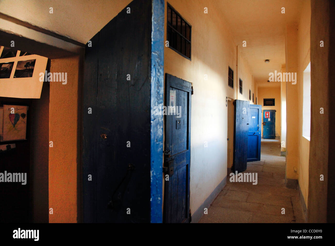 https://www.alamy.com/licenses-and-pricing/?v=1