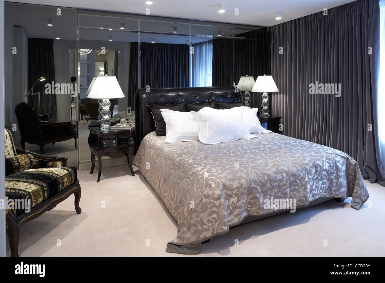 Hi end modern style luxury interior design city elegance casa forma bed  hi-res stock photography and images - Alamy