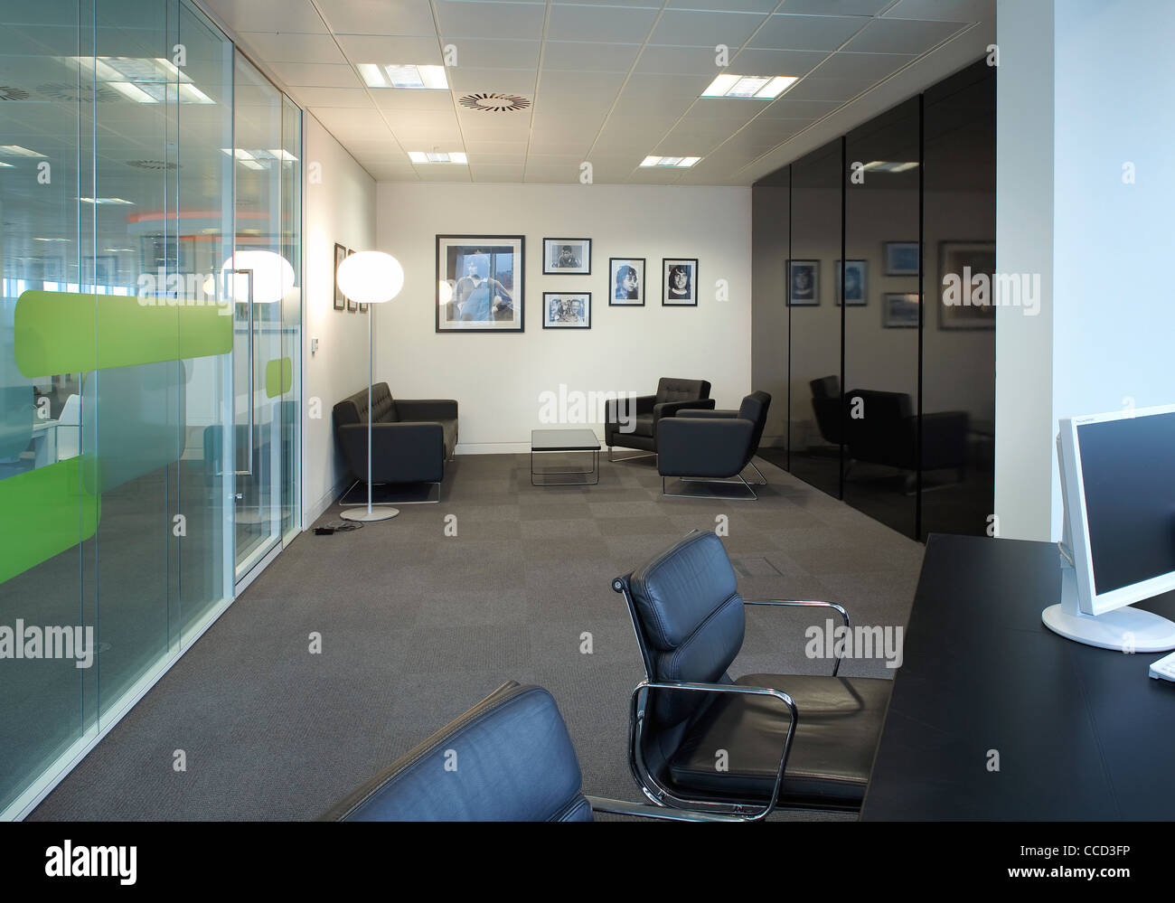 THE PENINSULA, ID:SR/SHEPPARD ROBSON, MANCHESTER, 2010, INTERIOR OF OFFICE WITH CHAIRS Stock Photo