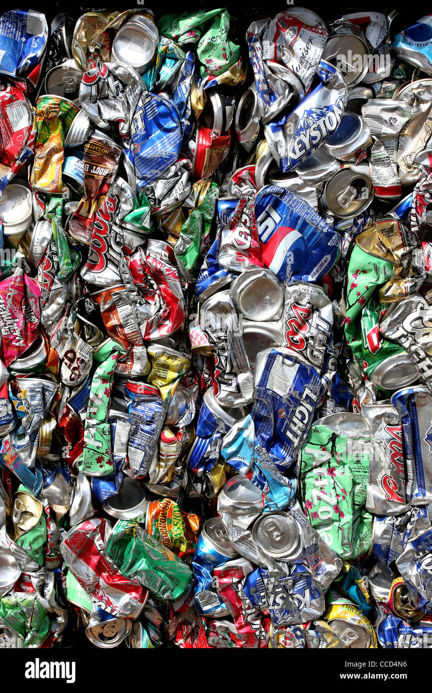 Compressed cans ready recycling hawaii hi-res stock photography and ...