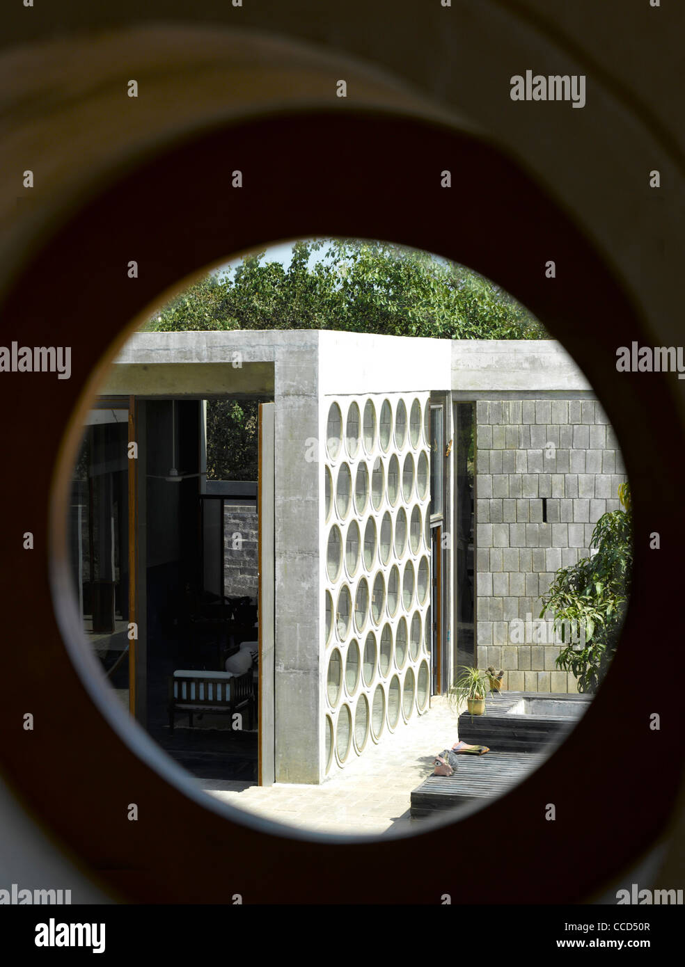 THE BROACHA HOUSE BY SAMIRA RATHOD DESIGN ASSOCIATES(SRDA), ALIBAUG