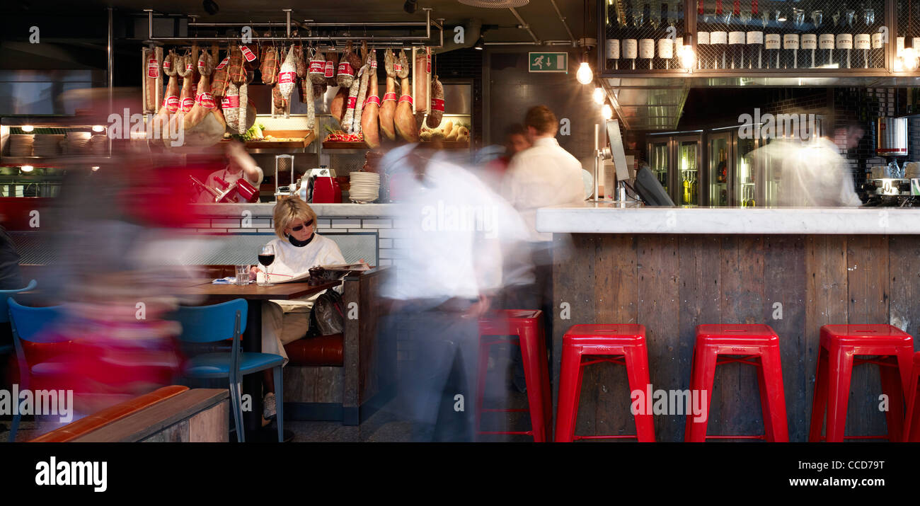 Jamie's Italian, Guildford, UK, Stiff + Trevillion Architects, 2006 Stock Photo