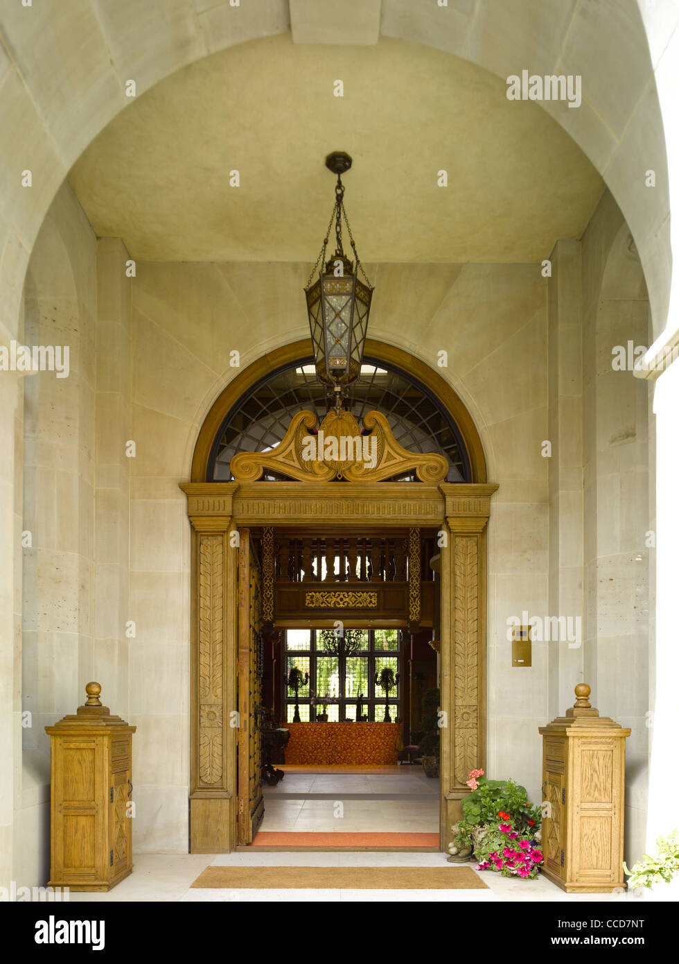 Halcyon Hall, Private House, McGuire Architecture and Design, Radlett, Herts, UK, 2009, Front entrance with partial open door Stock Photo