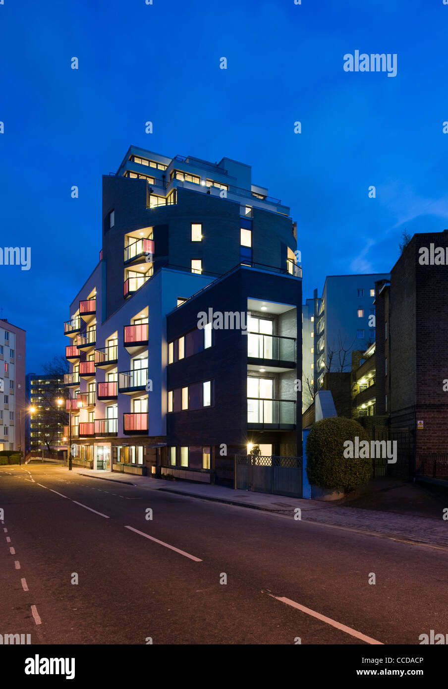 Residential Block In Camden, With 13 One Bed Units And 9 2 Bed Units Stock Photo
