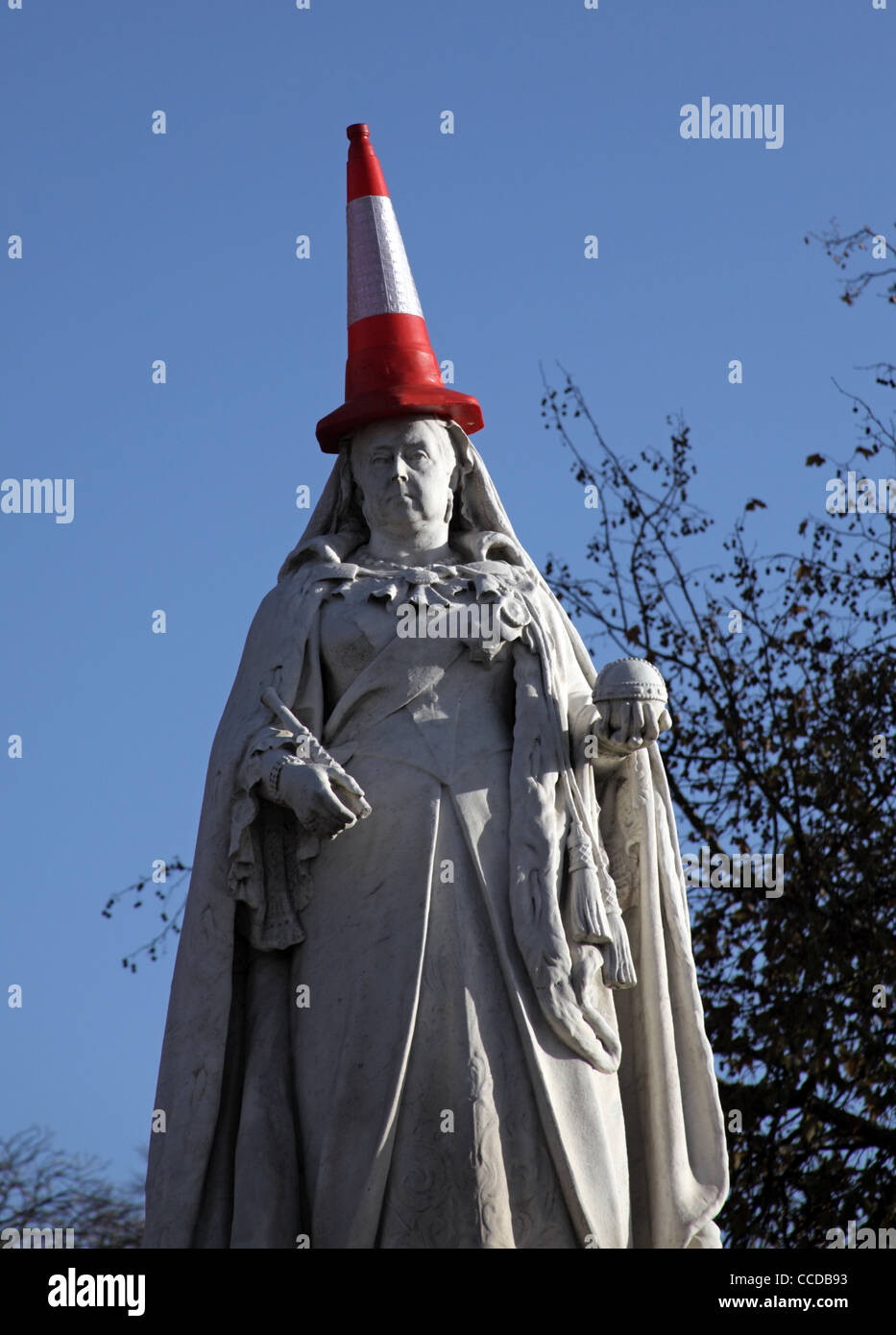 Vandalised statue of Queen Victoria Stock Photo