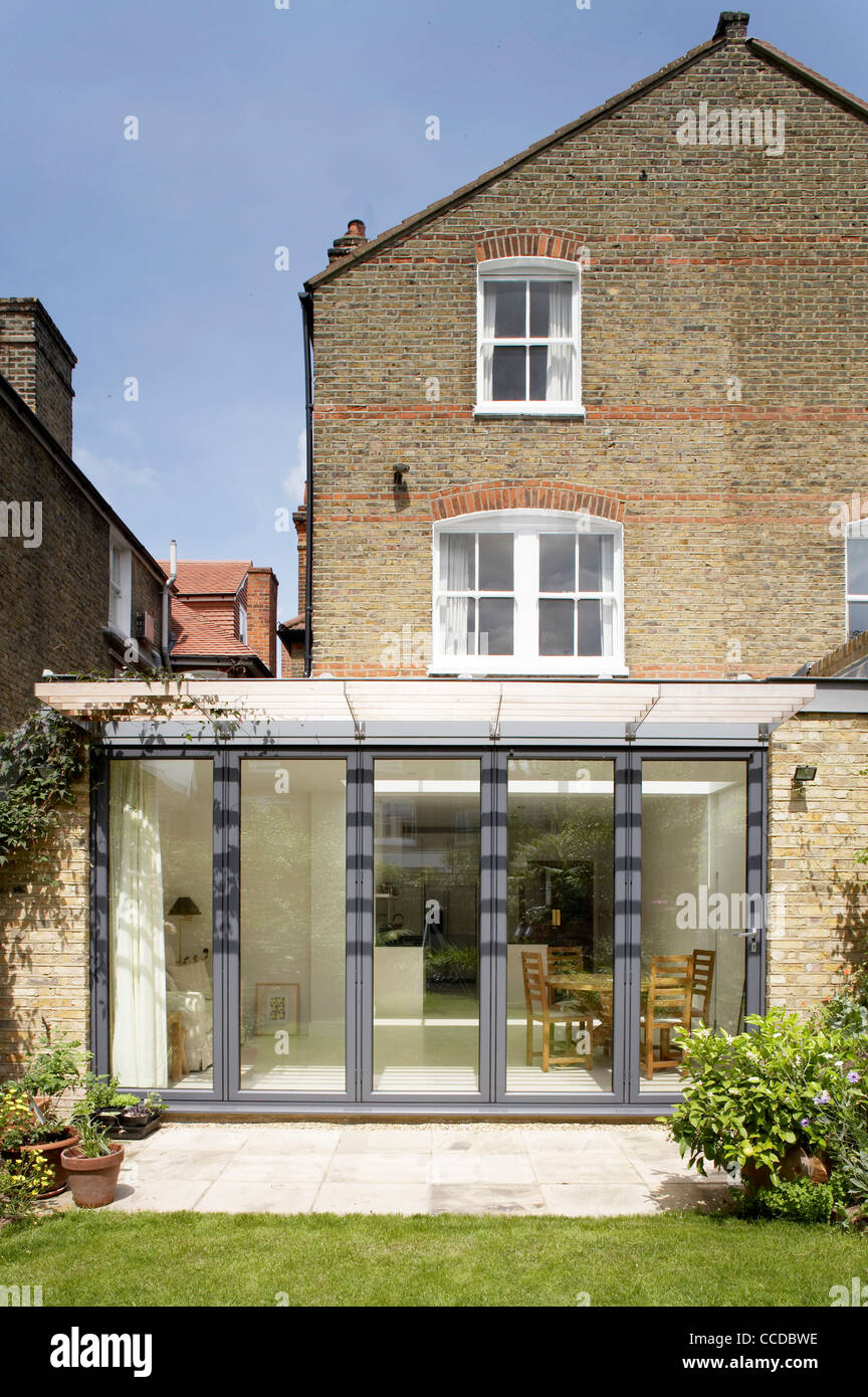 Thurleigh Road Wandsworth London SW12 UK Giles Pike Architects kitchen