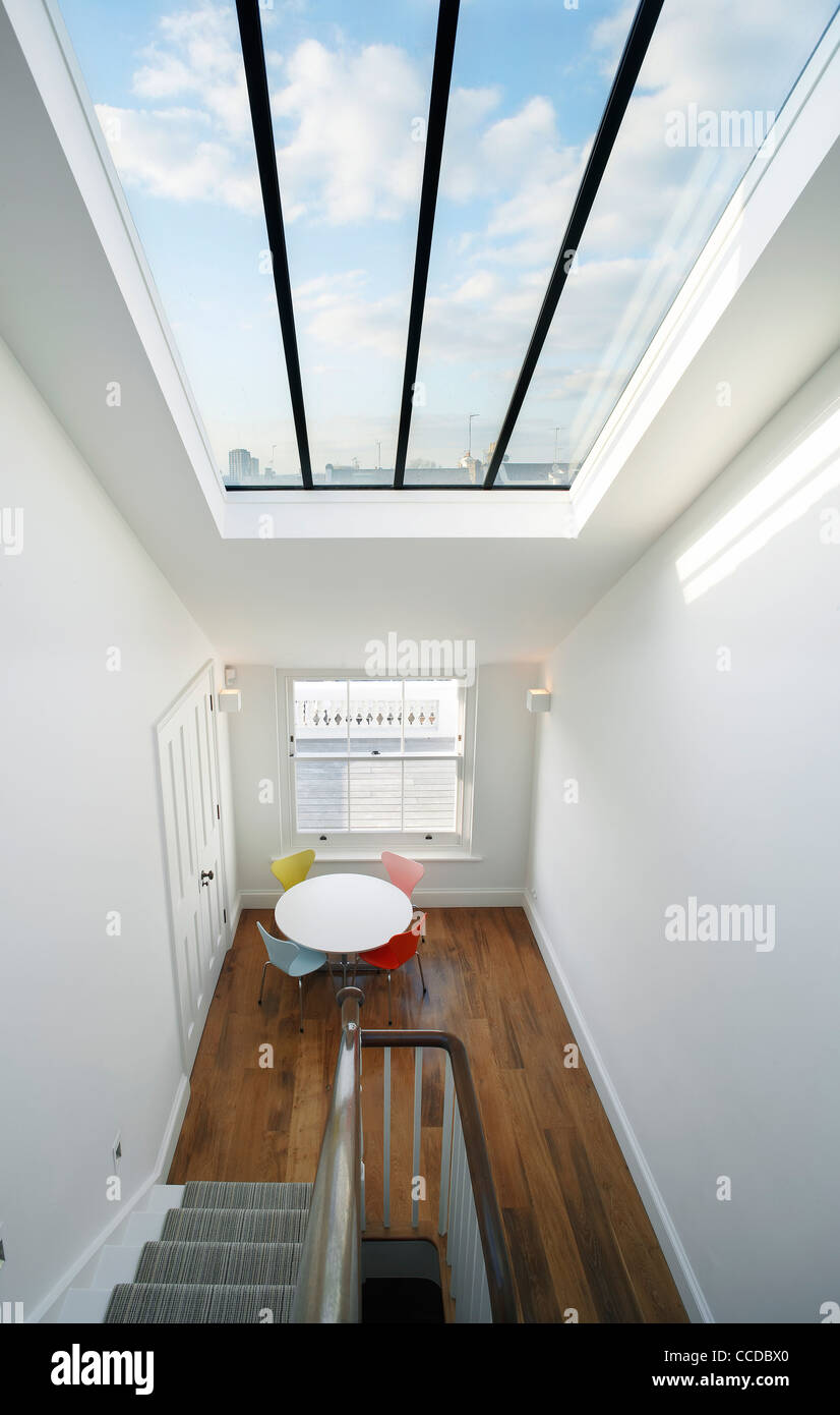 PRIVATE HOUSE NOTTING HILL, HALLWAY WITH GLASS ROOF Stock Photo - Alamy