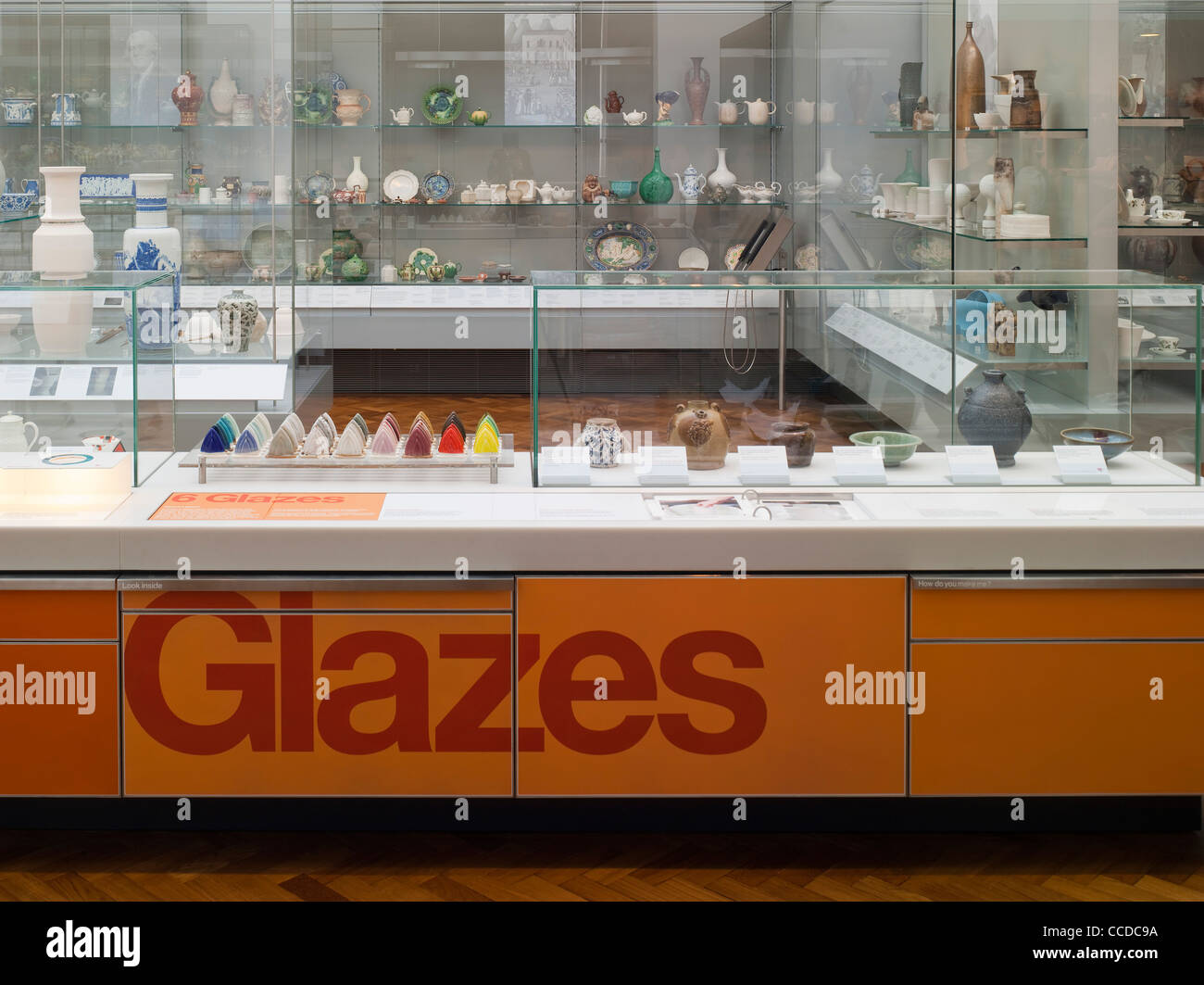 Ceramics gallery london hires stock photography and images Alamy