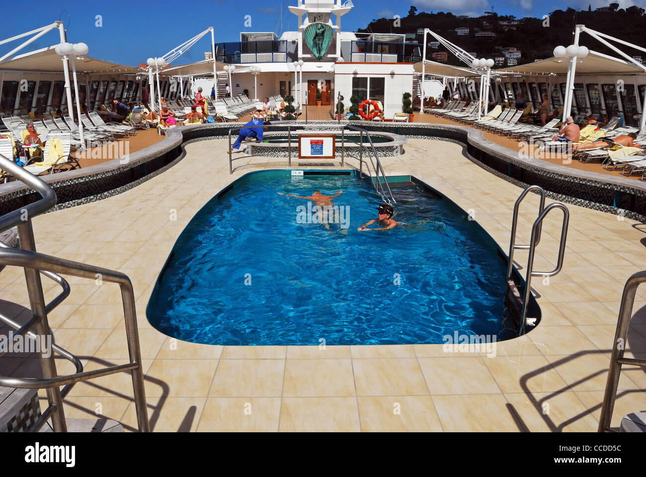 Braemar cruise ship hi-res stock photography and images - Alamy