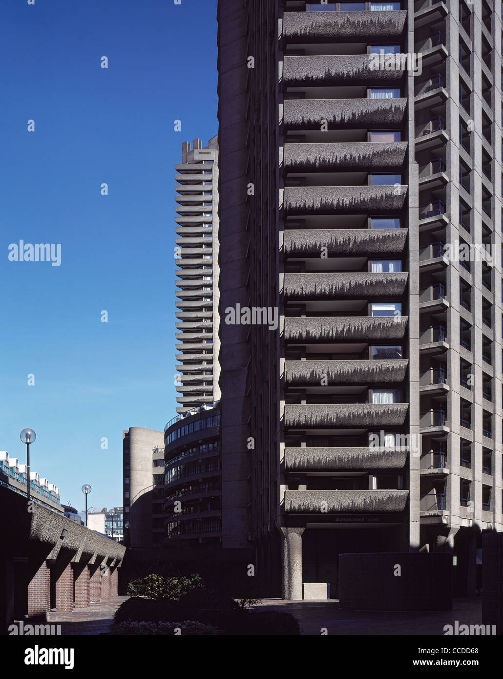 barbican centre estate london 1982 chamberlin powell and bon concrete