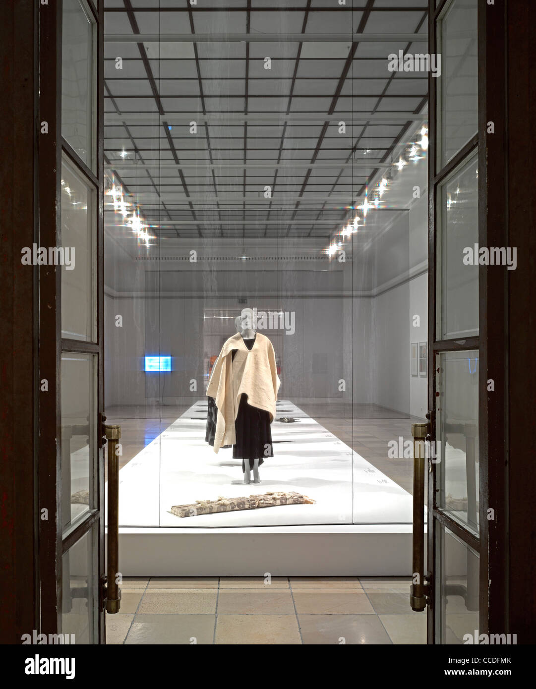 With An Exhibition Designed By Sou Fujimoto, Future Beauty Is The First Comprehensive Overview Of Japanese Avant-Garde Fashion Stock Photo