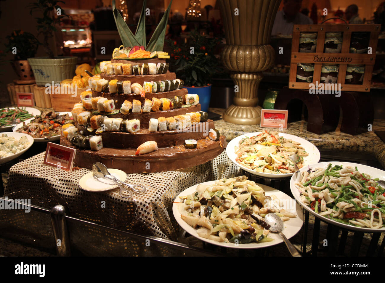 Christmas Eve oriental buffet at the Kaleidoscope restaurant at the  Atlantis in Dubai Stock Photo - Alamy