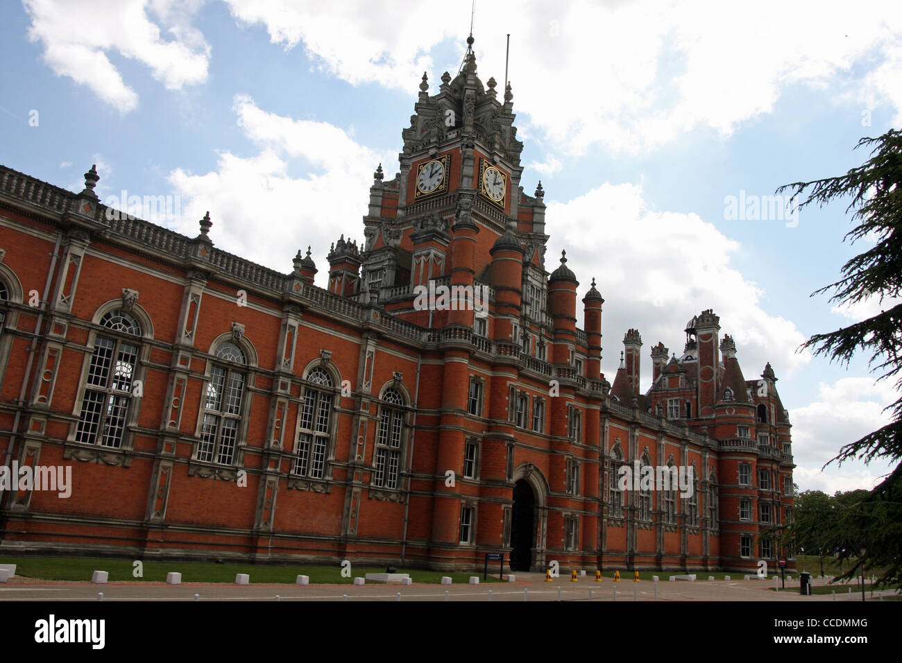 Founders Building Royal Holloway University Of London High Resolution Stock Photography ...