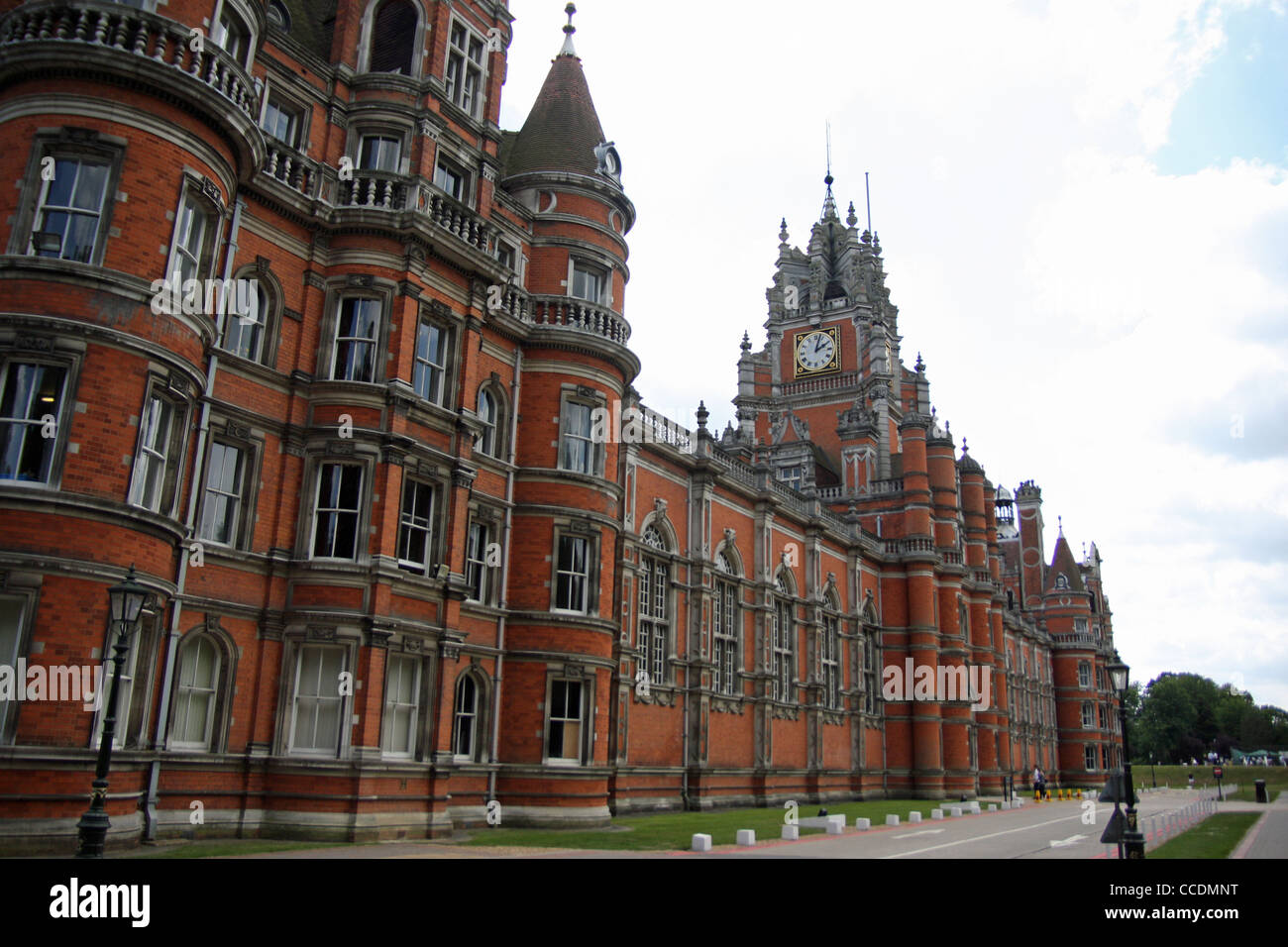 Founders Building Royal holloway tower hi-res stock photography and images - Alamy