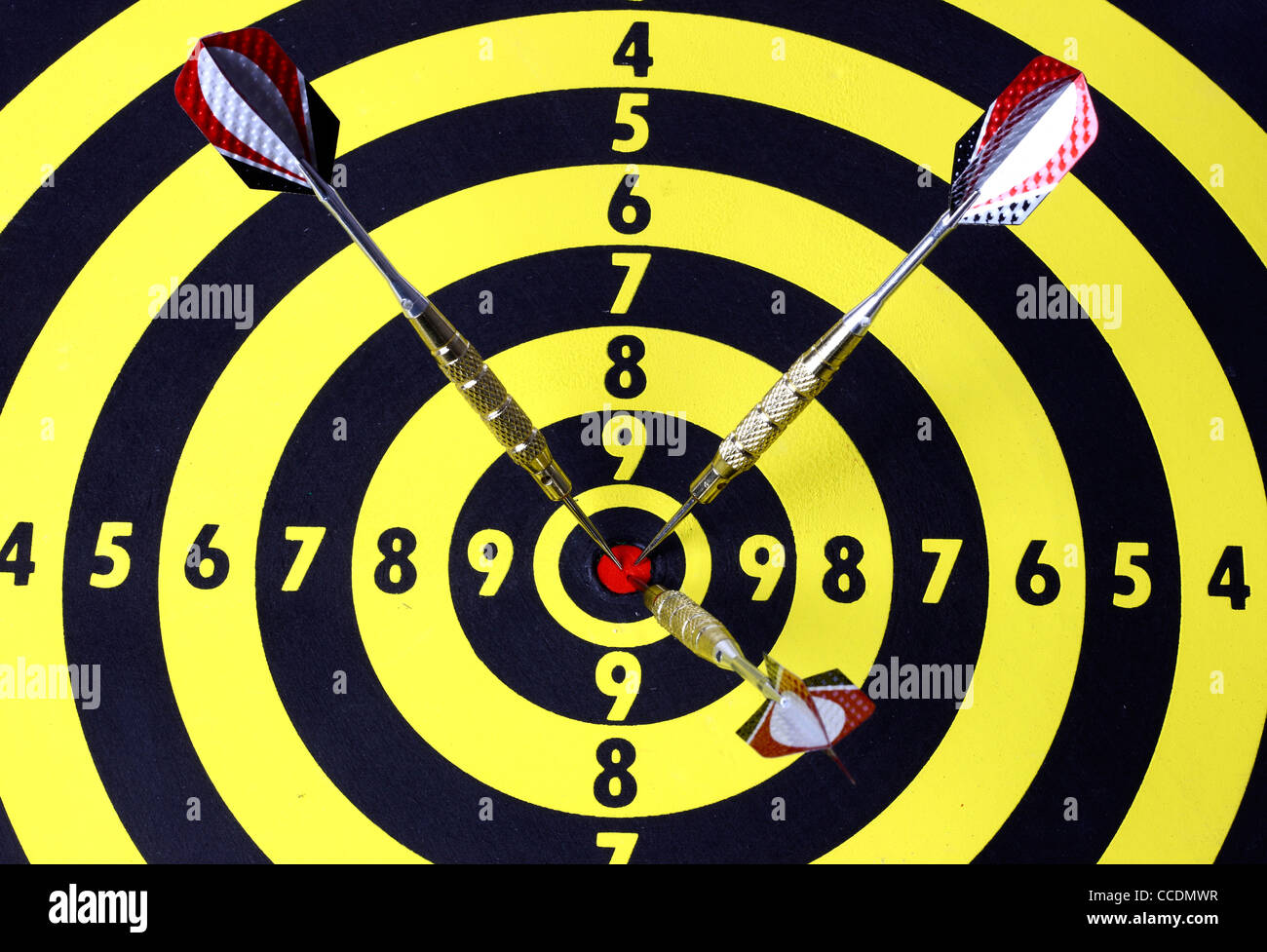 Dartboard, Dart game. Throwing darts Stock Photo Alamy