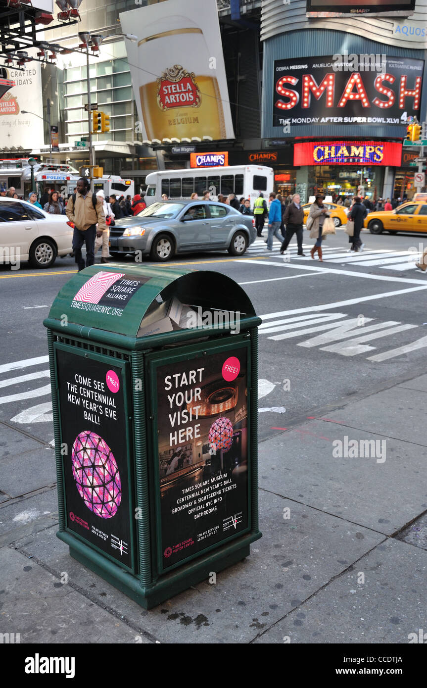 Garbage bin, New York City, USA Stock Photo Alamy