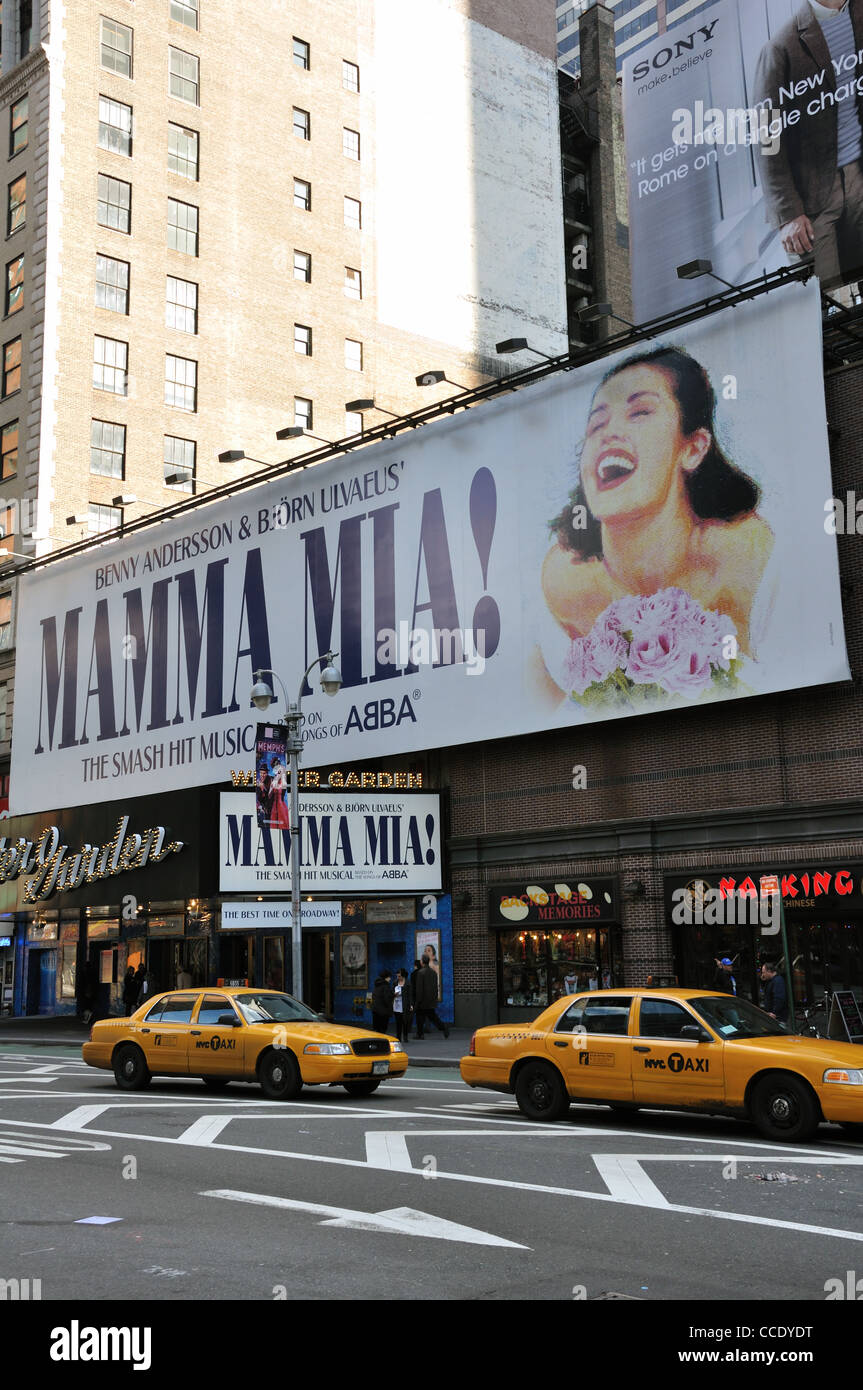 Mamma Mia ad, New York City, USA Stock Photo - Alamy