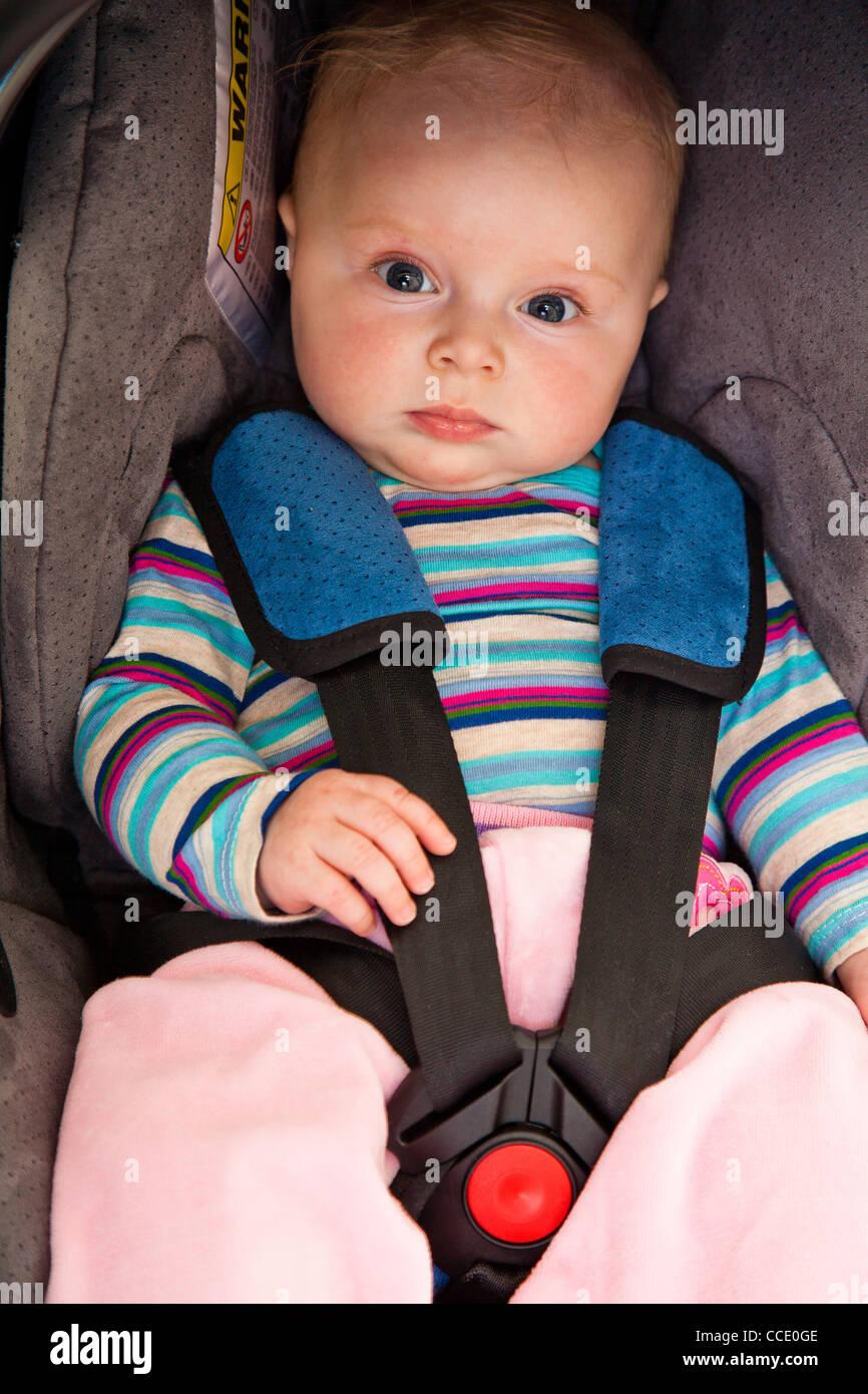 Infant in baby car seat Stock Photo Alamy