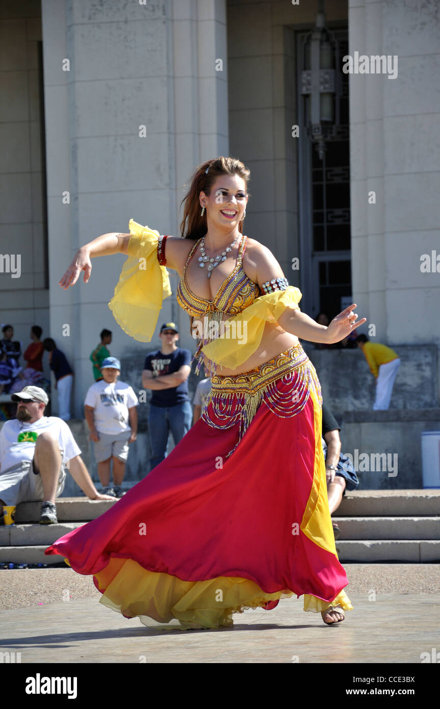 Belly Dancing Morocco Hi Res Stock Photography And Images Alamy
