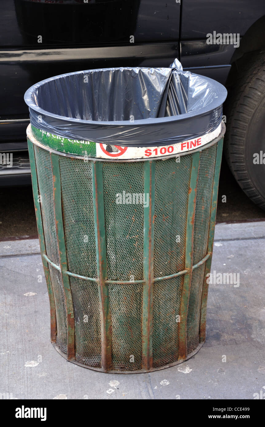 Garbage bin, New York City, USA Stock Photo Alamy