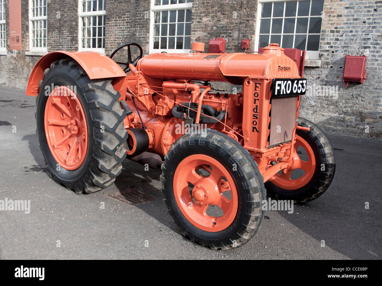 1940s salute to the 40s chatham dockyard uk Vintage Fordson Tractor  FKO 653 Stock Photo