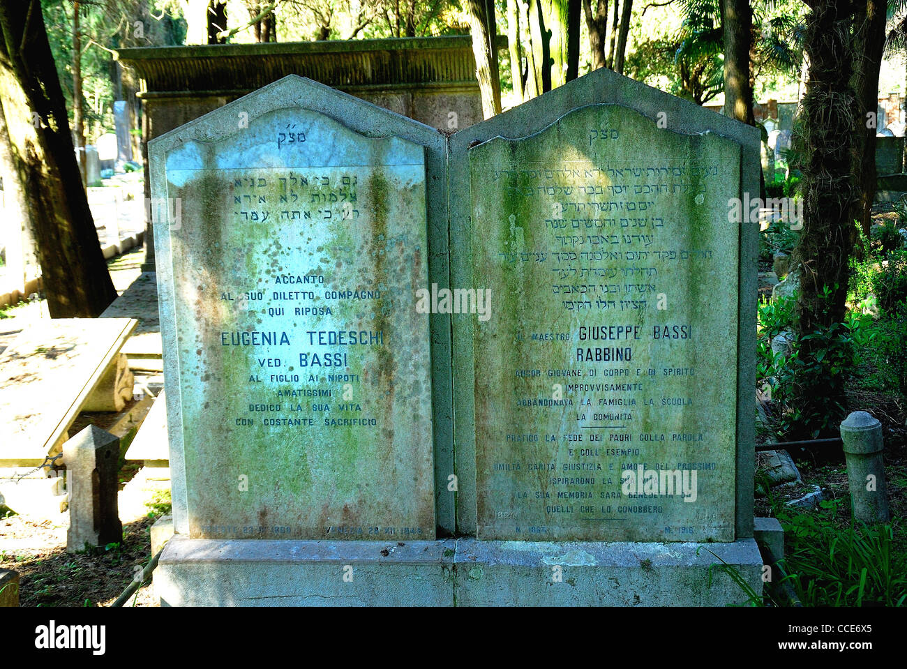 Italy : the Jewish Cemetery of Venice Lido, one of the oldest Jewish  Cemeteries in Europe Stock Photo - Alamy, image size:1300x959