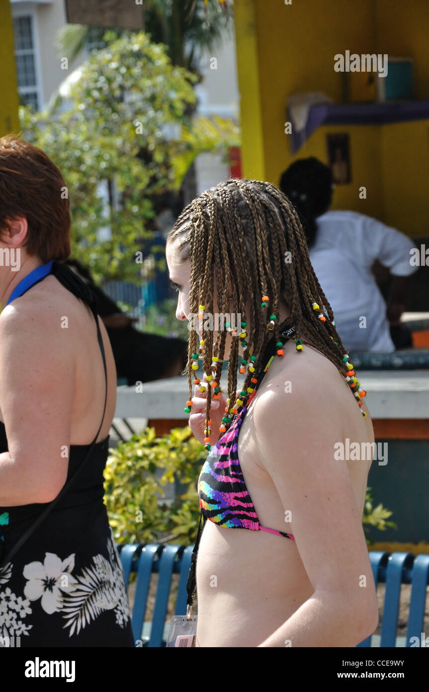 Hair braiding, Nassau, Bahamas Stock Photo - Alamy Hair braiding, Nassau, Bahamas Stock Photo - Alamy