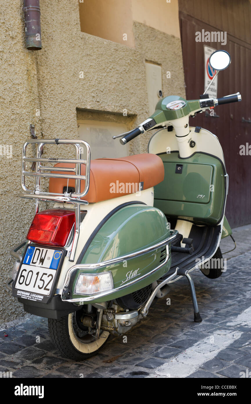 Indian LML Star scooter parked in Castel Gandolfo Stock Photo - Alamy