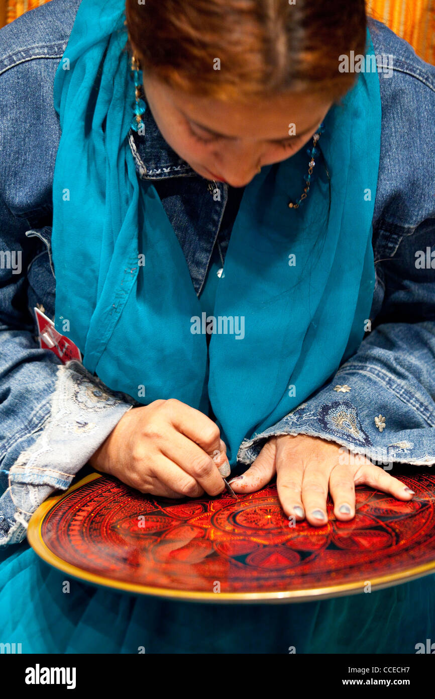 Pakistan islamabad souvenir craft hires stock photography and images Alamy