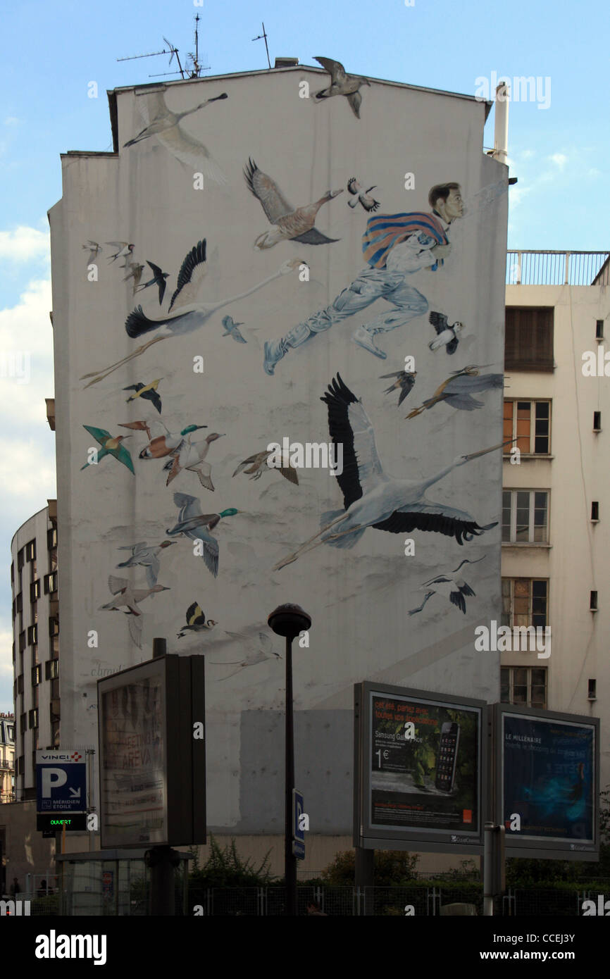 A beautifully designed wall in Paris Stock Photo Alamy