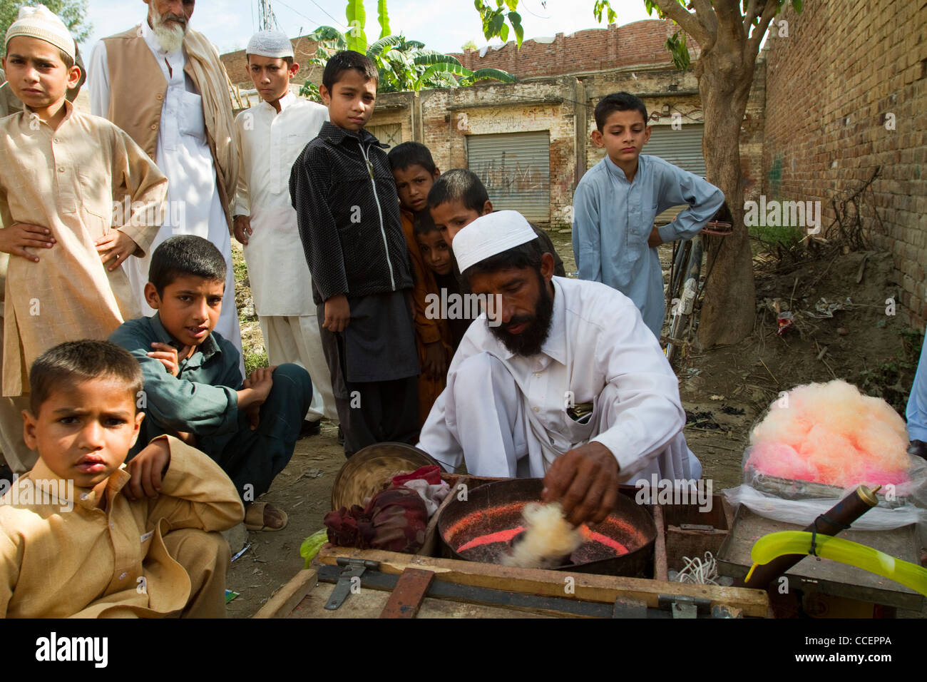 Street vendor in Pakistan. Page 5 Pakistan Defence