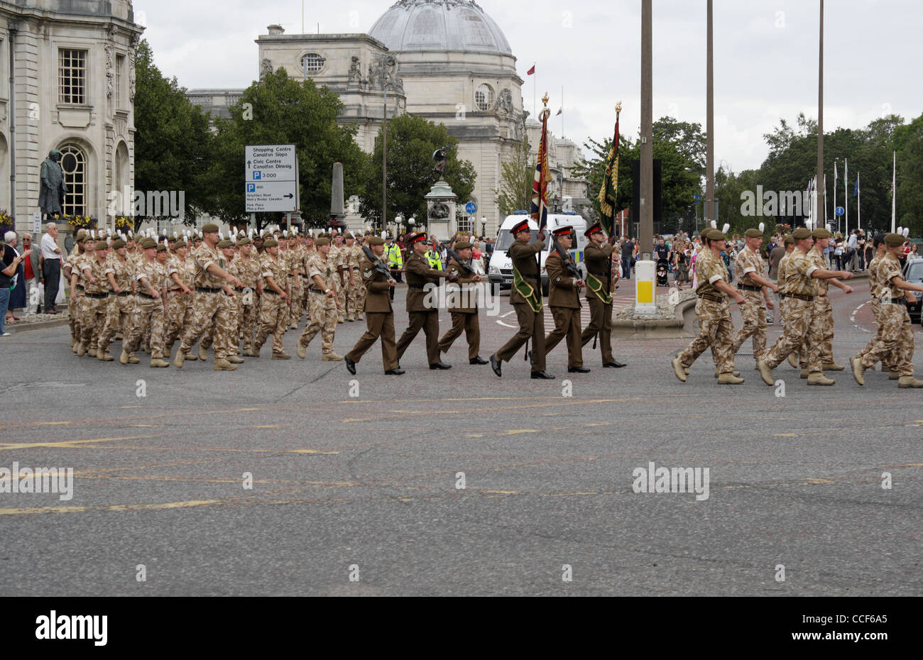 The Royal Welsh regiment parade through the streets of Cardiff Wales return from active duty in August 2009. British Army Military personel Stock Photo