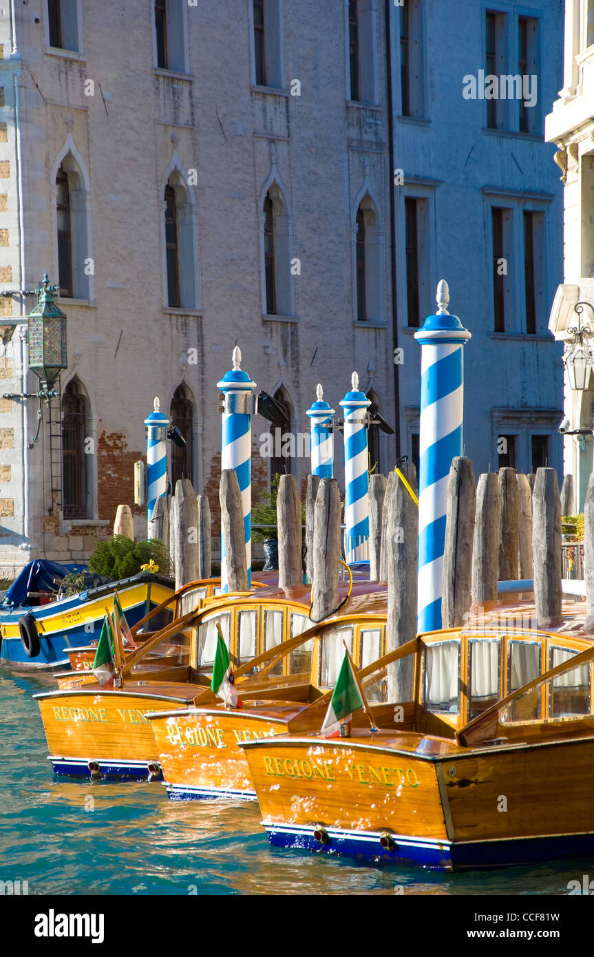 Venice moorings hi-res stock photography and images - Alamy
