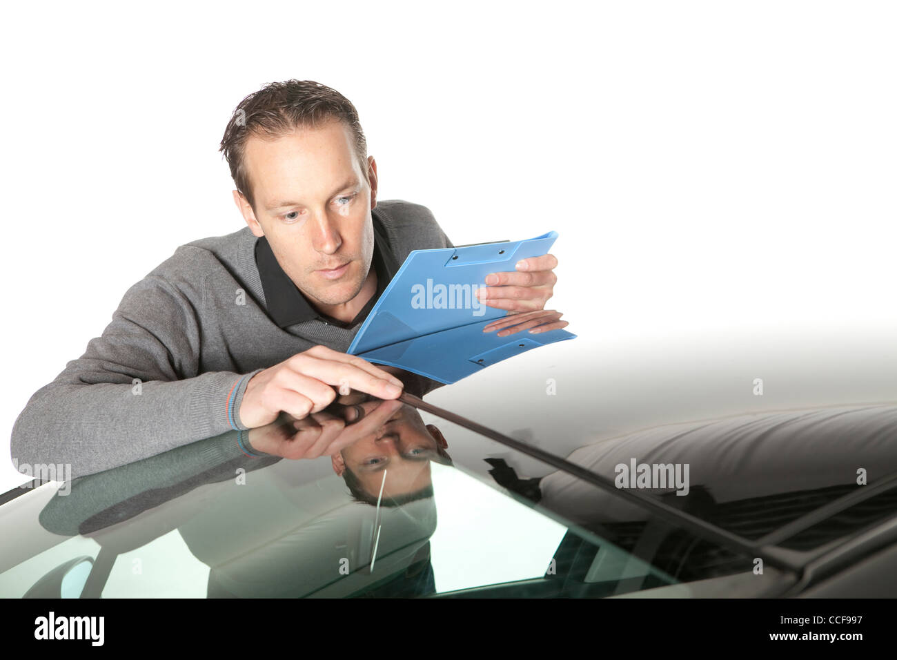 Страховщик агент. Страховщик профессия. Набор страховых агентов. Менеджер автосалона. Ваш страховой агент.