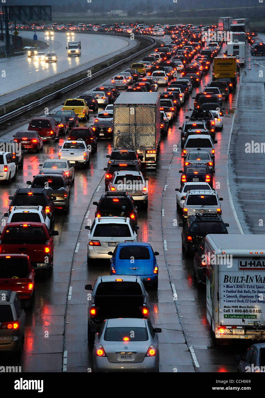 Jan 2,2011Castaic Lake, California, USA. Traffic jammed up on the