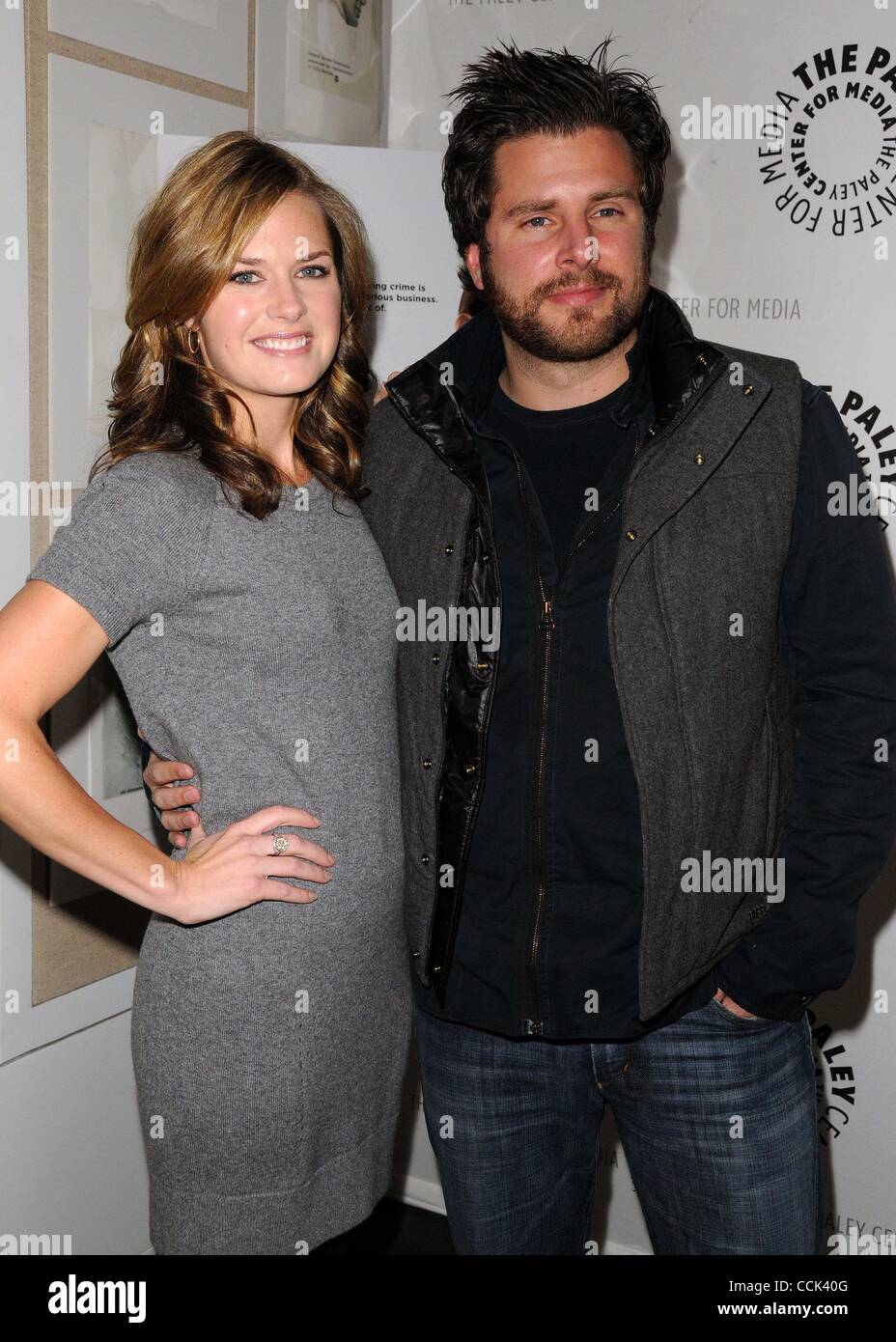 Maggie Lawson James Roday Psych Hi Res Stock Photography And Images Alamy