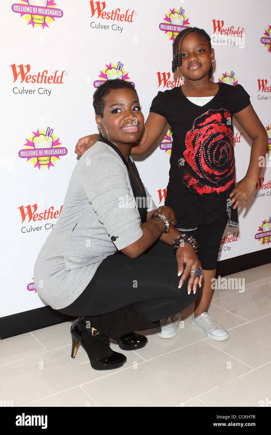 Fantasia barrino and zion barrino hi-res stock photography and images ...