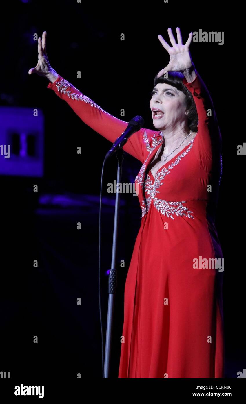 Mireille mathieu hi-res stock photography and images - Alamy