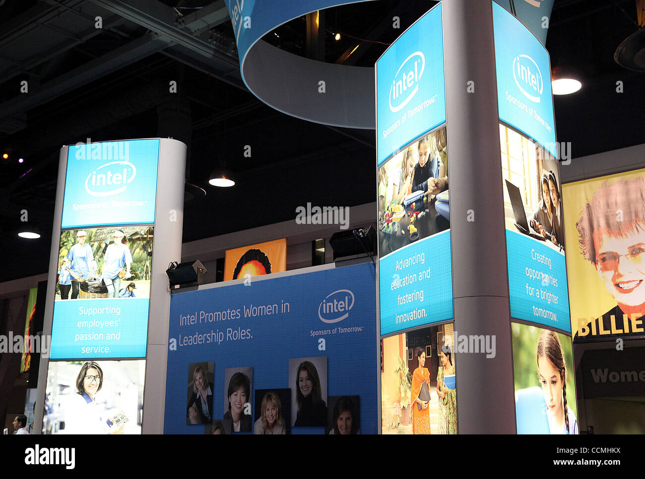 Intel booth hi-res stock photography and images - Alamy