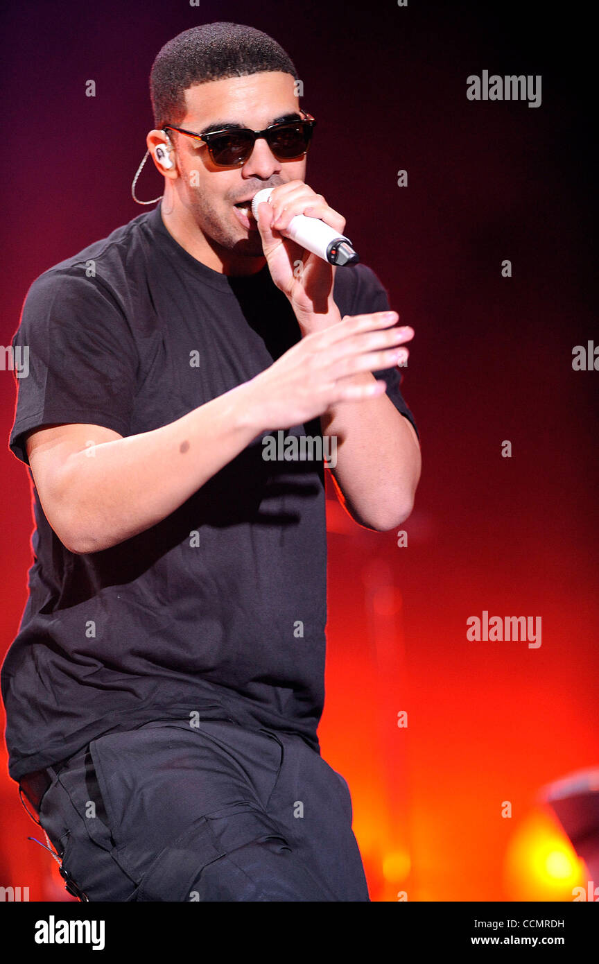 Oct 30, 2010 New Orleans, Louisiana; USA Rap Artist DRAKE performs