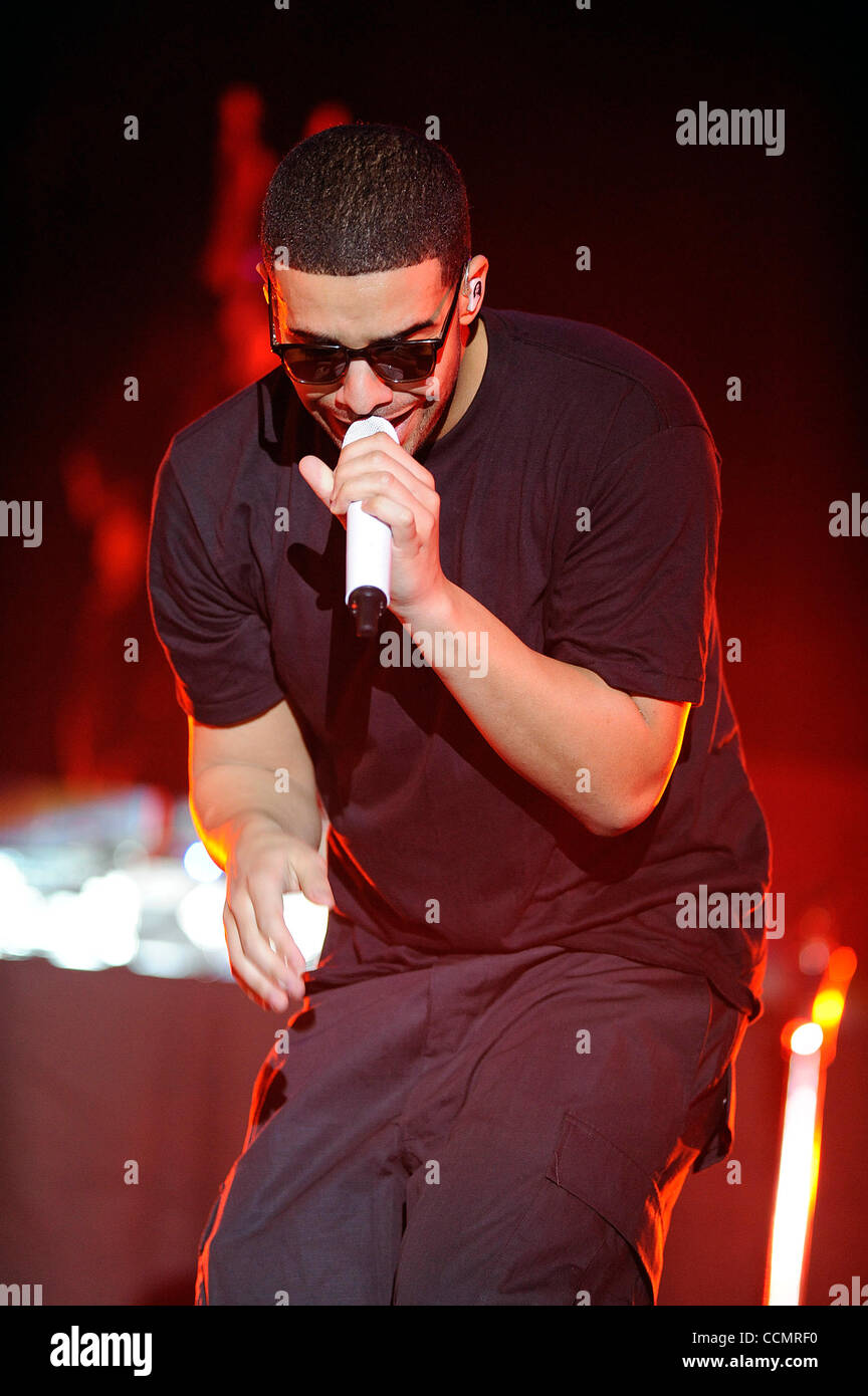 Oct 30, 2010 - New Orleans, Louisiana; USA - Rap Artist DRAKE performs ...